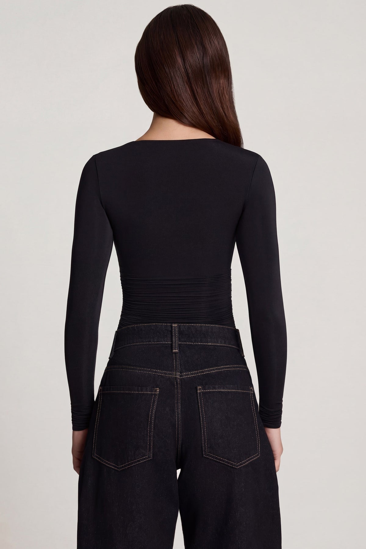 Soft Jersey Sweetheart Ruched Long-Sleeve Top in Black