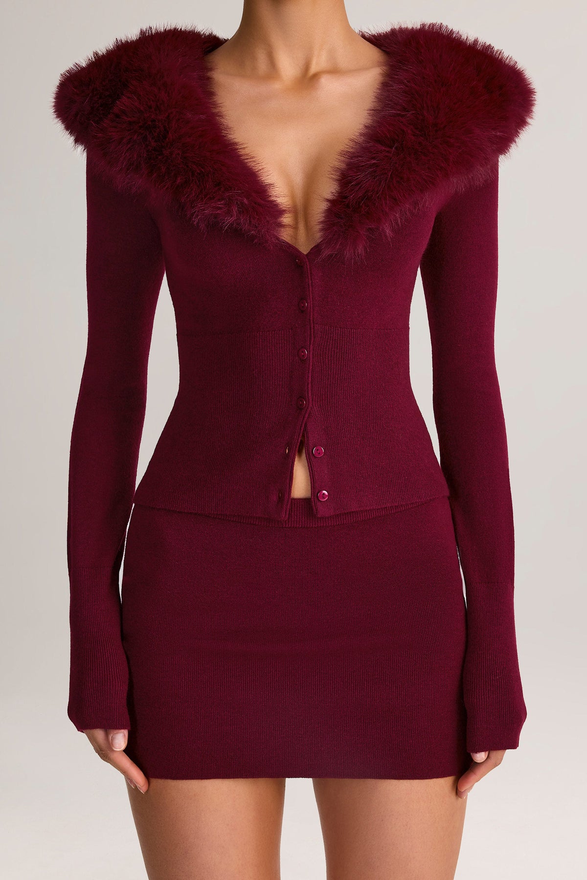 Knit Mid-Rise Mini Skirt in Wine