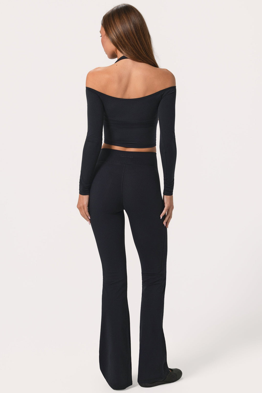 Soft Active V-Waist Flared Leggings in Black